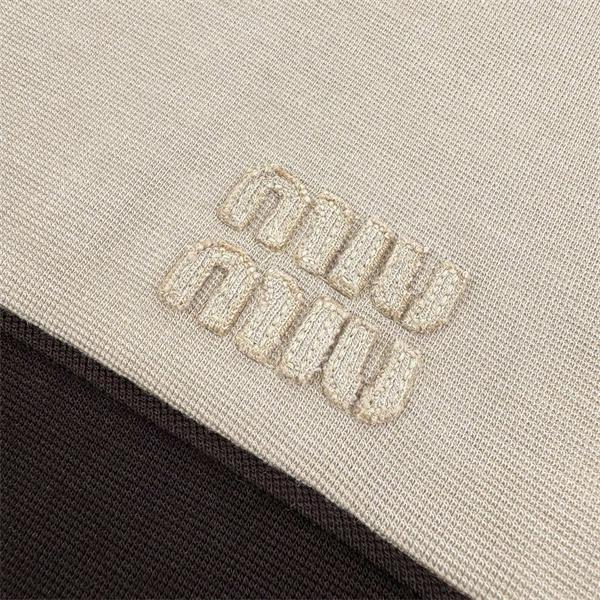 MIUMIU ミュウミュウ コピー 秋冬 防風 ブラウン バイカラー ジップジャケット 品格