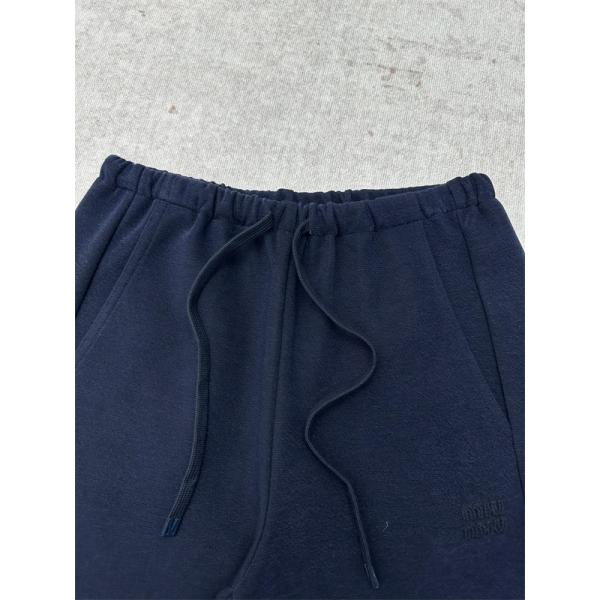 秋冬 伸びやか アイボリー MIUMIU ミュウミュウ コピー イージーパンツ 軽やか