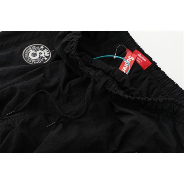 2025秋冬コーデ プレミアム ブラック 定番 SUPREME シュプリーム 偽物 パンツ