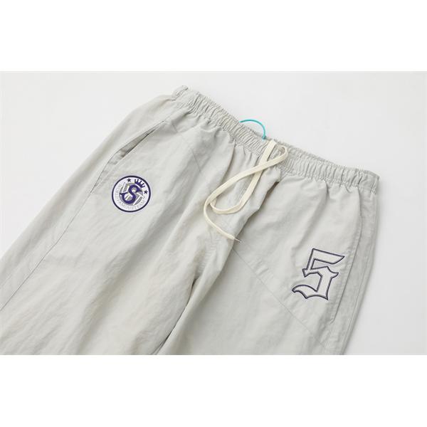 2025秋冬コーデ プレミアム ブラック 定番 SUPREME シュプリーム 偽物 パンツ