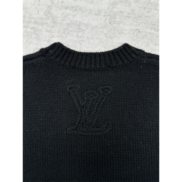 LOUIS VUITTON ルイヴィトン コピー 2025秋冬 エンボス ニットセーター ブラック 落ち着いた