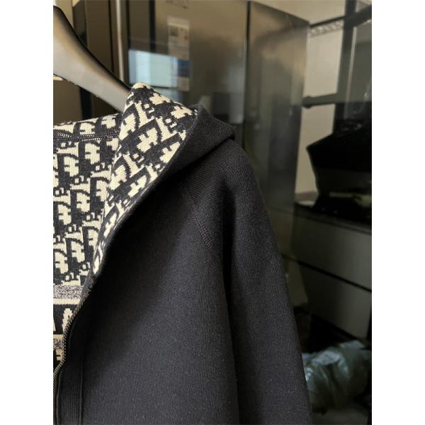 今季注目 DIOR ディオール コピー ジップパーカー 総柄 ブラック 2025秋冬 存在感