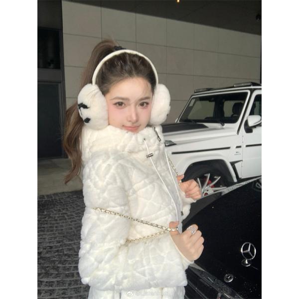 DIOR ディオール コピー 売れ筋 ダウンジャケット ホワイト レディース 2025秋冬