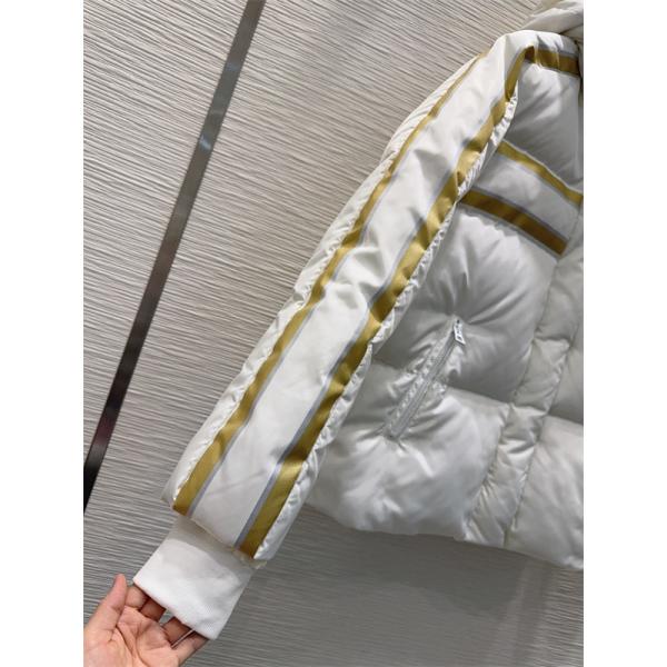 即完売級 DIOR ディオール コピー ダウンジャケット ホワイト レディース 防寒力抜群
