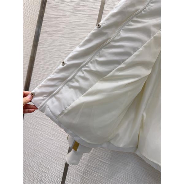 即完売級 DIOR ディオール コピー ダウンジャケット ホワイト レディース 防寒力抜群