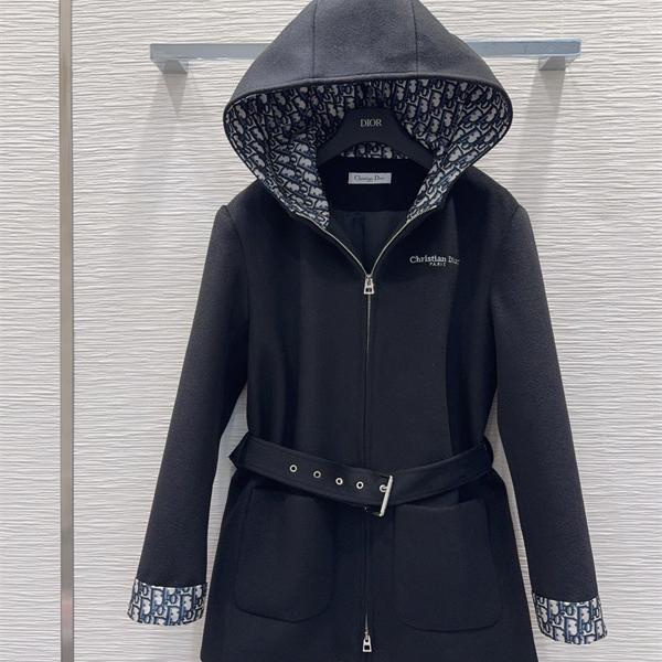 本格派 コート ブラック レディース トレンド  秋冬コーデ DIOR ディオール コピー