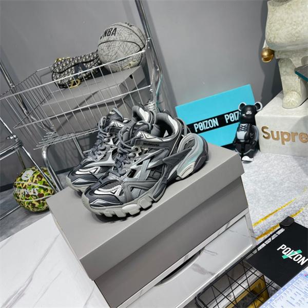 BALENCIAGA 激安 Track.2 スニーカー メンズ 4代 ブラック×グレー 配色 ローカット 厚底 ボリュームソール ダッドシューズ