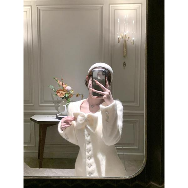 新作❤❤シャネルコートコピーウールニットのブラウスリボンオレンジカラーが目を引く一品