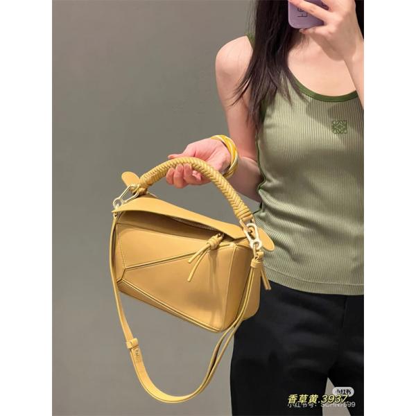 ❤人気❤ロエベ ハンドバッグコピーLOEWE ショルダーバッグレディース収納性抜群