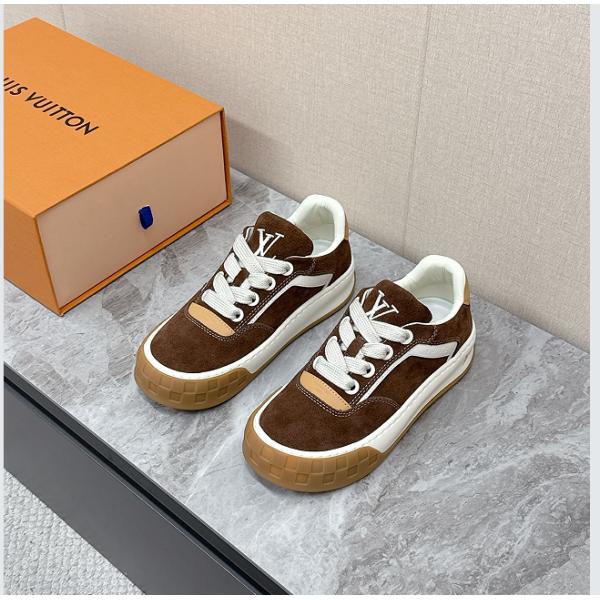新作到着❤Louis vuittonルイヴィトンスニーカーコピー男女OKオシャレカジュアルスタイル可愛い