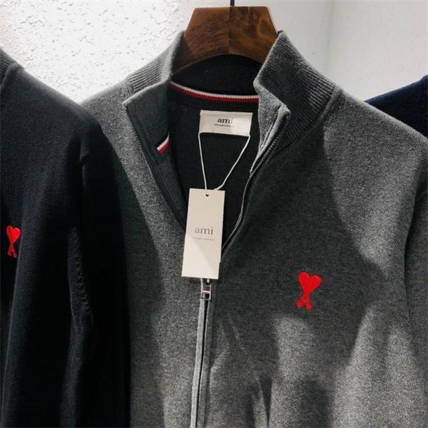 AMI PARIS アミ パリス コピー 2025秋冬 すっきりシルエット 注目 ジップ ニット 