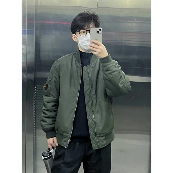 グレー 無骨デザイン ストリート映え 定番 人気 STONE ISLAND ストーンアイランド コピー ブルゾン