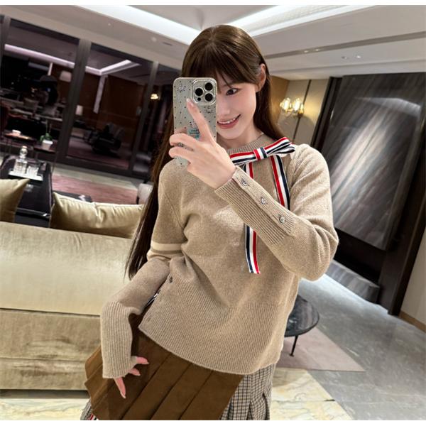 秋冬トレンド♥トムブラウンセーターコピー♥THOM BROWNE可愛い人気アイテムカーキ色