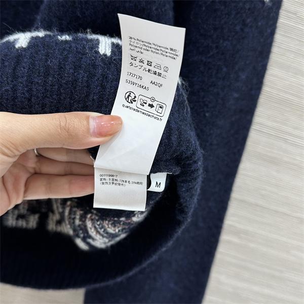 2026新品ロエベセーター コピーLOEWEフェアアイルニット☆クラシックなクルーネック