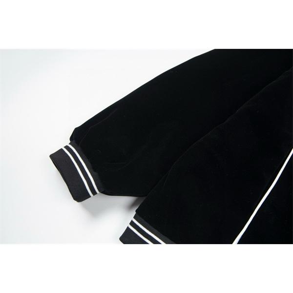 2025秋冬 CELINE セリーヌ コピー ブラック ジャケット ミニマル 洗練