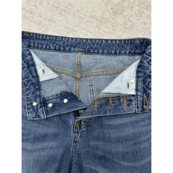 セリーヌ コピー 2025秋冬 CELINE ホワイト デニムパンツ 入手困難 当店イチオシ