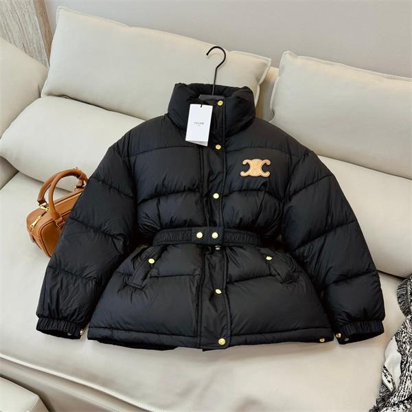 セリーヌ コピー 2025秋冬 CELINE ブラック ダウンジャケット 注目 トレンド 