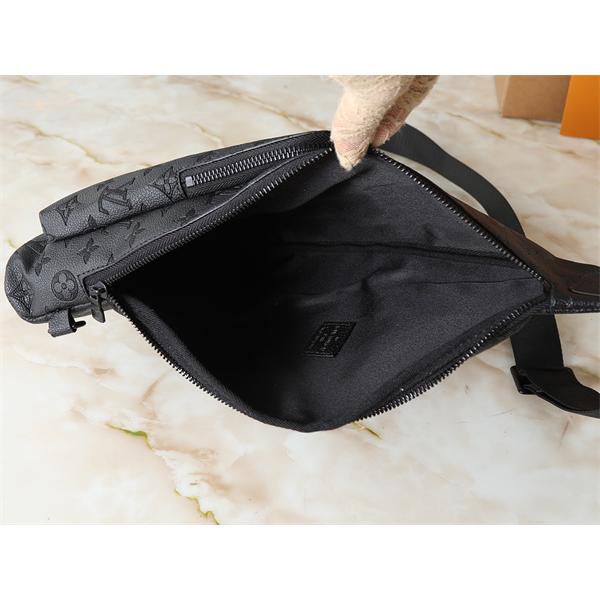 LOUIS VUITTON ルイヴィトン コピー 気モデル 高級感漂う モノグラム ボディバッグ 実用性抜群