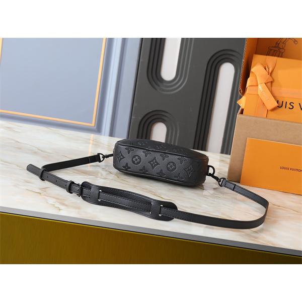  エンボス加工 ショルダーバッグ ブラック 軽量 コンパクト LOUIS VUITTON ルイヴィトン コピー