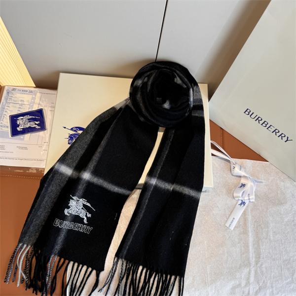 上品チェック柄 BURBERRY バーバリー コピー マフラー ブラック 冬コーデ定番