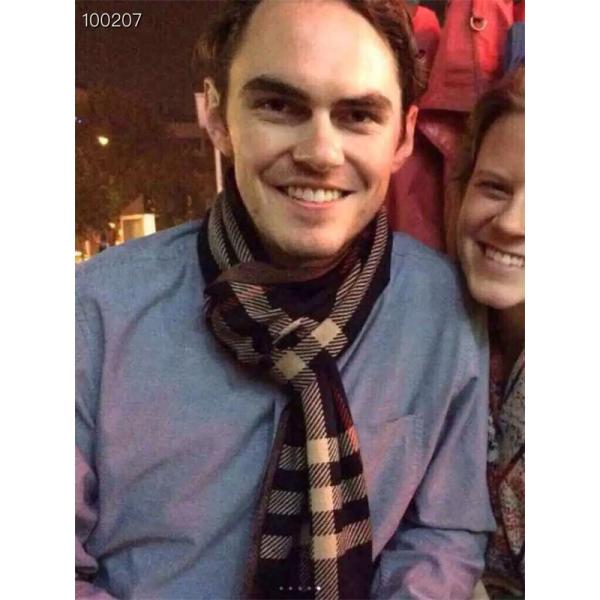 定番チェックデザイン ストール ネイビーカラー 防寒 BURBERRY バーバリー コピー