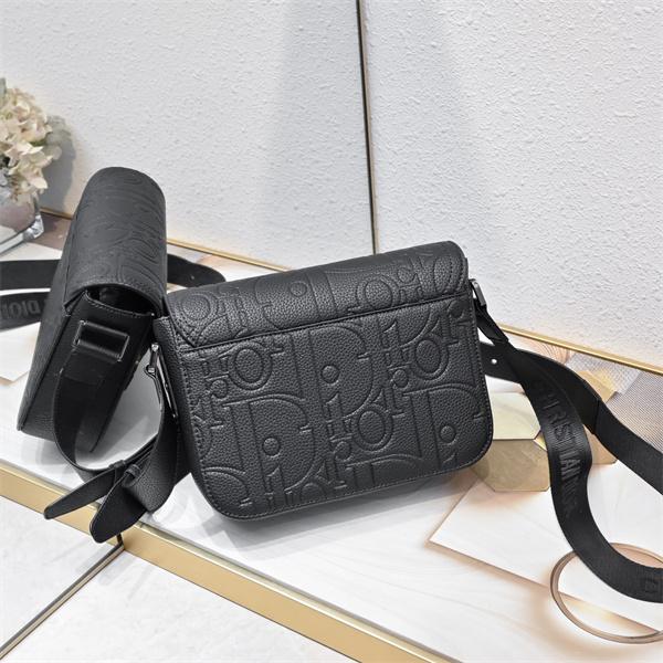 DIOR ディオール コピー 人気デザイン エンボス加工 ショルダーバッグ  大人スタイル