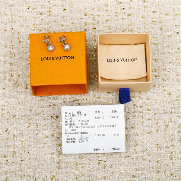 ☆ルイヴィトンピアスコピー2026新作 アクセサリーお洒落コーディネート大人気ファッション