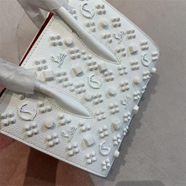 クリスチャンルブタン Christian Louboutin 激安 ホワイト スタッズ 2WAY ミディアムバッグ レザー ハンド＆ショルダー