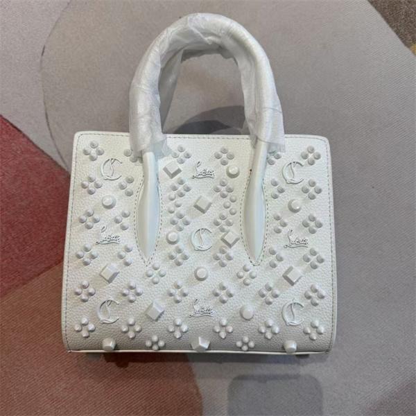 クリスチャンルブタン Christian Louboutin 激安 ホワイト スタッズ 2WAY ミディアムバッグ レザー ハンド＆ショルダー