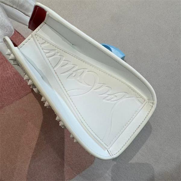 クリスチャンルブタン Christian Louboutin 激安 ホワイト スタッズ 2WAY ミディアムバッグ レザー ハンド＆ショルダー
