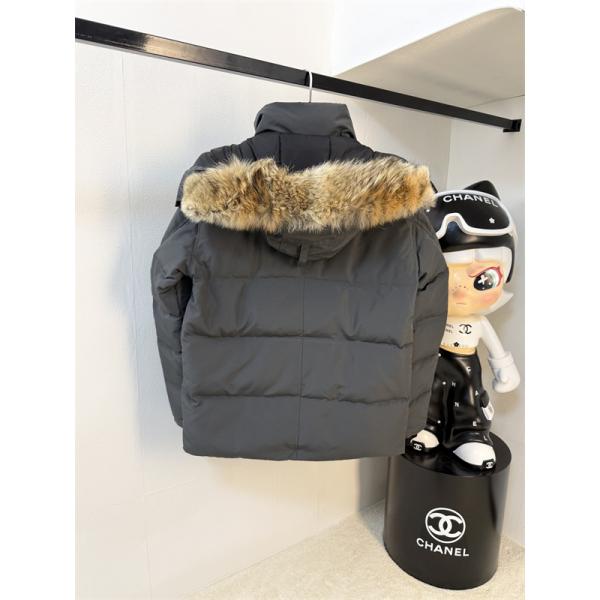 Canada Goose カナダグース コピー ダウンジャケット グレー 入手困難 人気モデル 防寒アウター