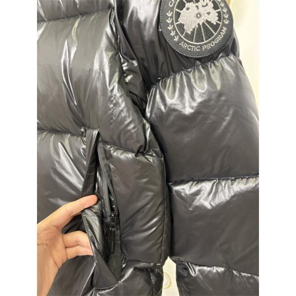 Canada Goose カナダグース コピー ダウンジャケット ホワイト 人気カラー 即完売モデル 高保温