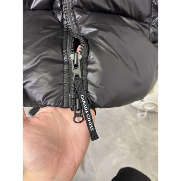 Canada Goose カナダグース コピー ダウンジャケット ホワイト 人気カラー 即完売モデル 高保温