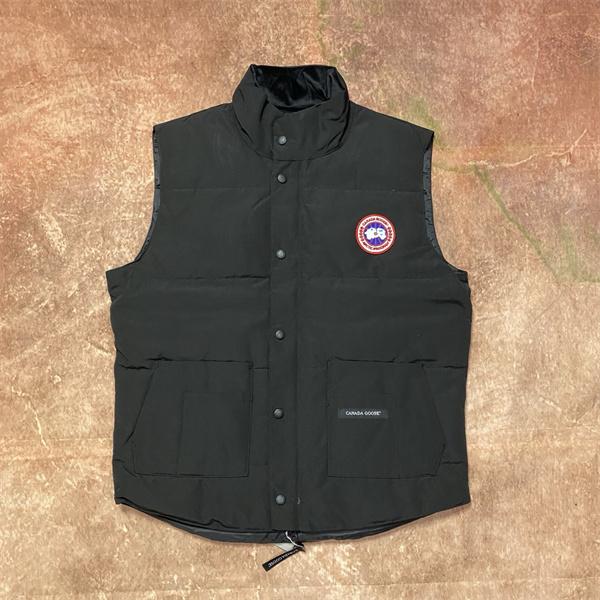 冬新登場 Canada Goose カナダグース 偽物 ダウンジャケット ネイビー 本格派 伝統 