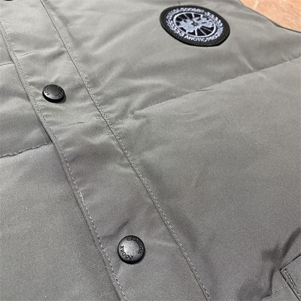 冬新登場 Canada Goose カナダグース 偽物 ダウンジャケット ネイビー 本格派 伝統 