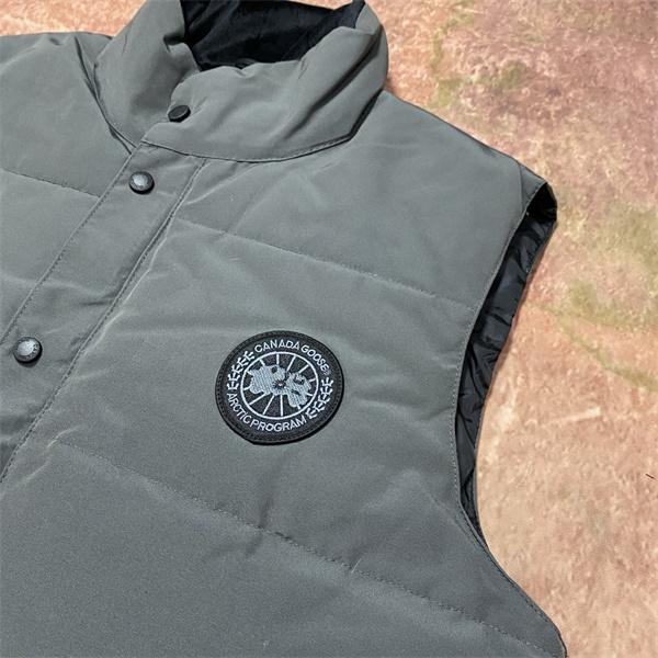 冬新登場 Canada Goose カナダグース 偽物 ダウンジャケット ネイビー 本格派 伝統 