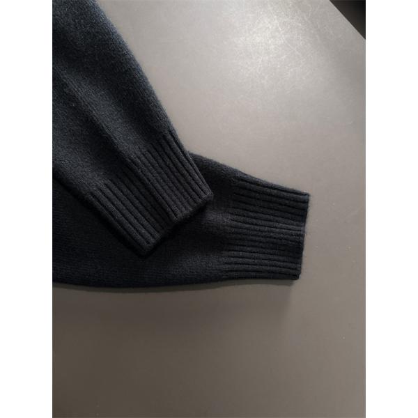 ダウンベスト グレー 限定 快適 着心地抜群 PRADA プラダ スーパーコピー