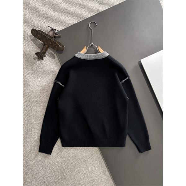 ダウンベスト グレー 限定 快適 着心地抜群 PRADA プラダ スーパーコピー