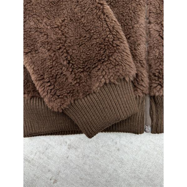 ダウンベスト ブラック ガーリー 可愛い キュート PRADA プラダ コピー