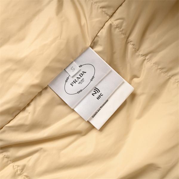 ダウンジャケット PRADA プラダ 偽物 ネイビー 期間限定 特価 最安値