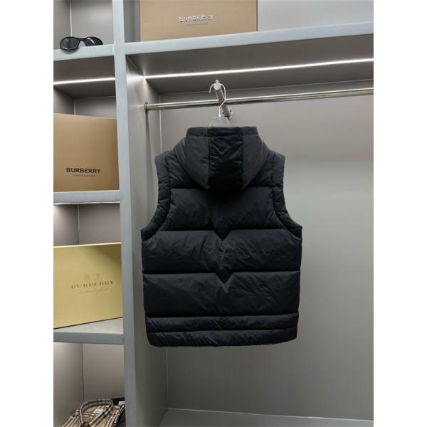 2026新着 PRADA プラダ コピー ダウンベスト ブラック 注目 実用性抜群