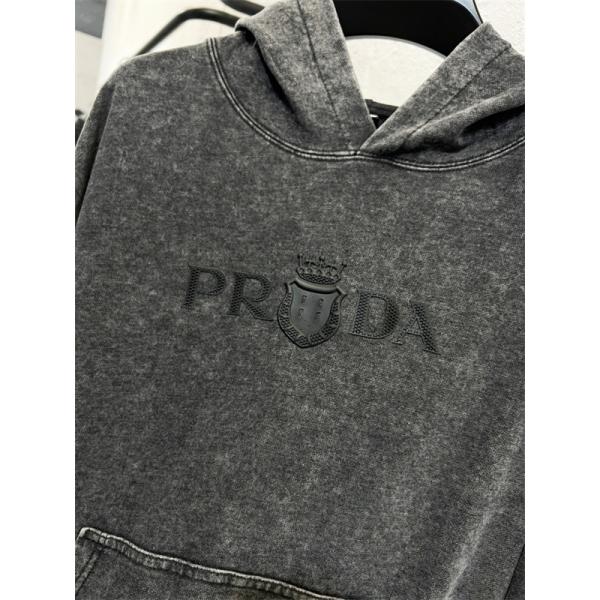 新登場 パーカー グレー 売れ筋 着心地抜群 カジュアル PRADA プラダ 偽物