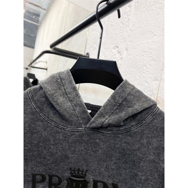新登場 パーカー グレー 売れ筋 着心地抜群 カジュアル PRADA プラダ 偽物