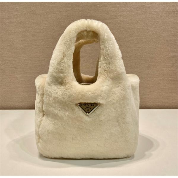 可愛い☆1BA349プラダハンドバッグコピー2026最新コレクションふわふわ人気