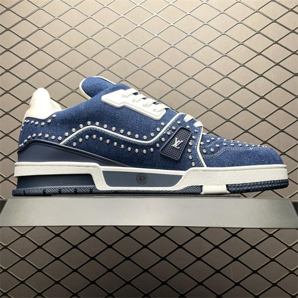 Trainer Sneaker カジュアルシュッズ上品な輝きを放つ形2025-26秋冬 ルイ ヴィトンスニーカーコピー 激安(日本最大級)