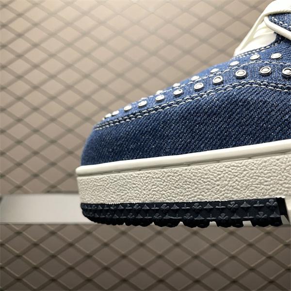 Trainer Sneaker カジュアルシュッズ上品な輝きを放つ形2025-26秋冬 ルイ ヴィトンスニーカーコピー 激安(日本最大級)