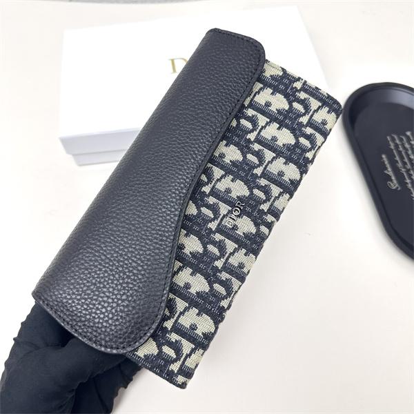 トレンド★★2026秋冬におすすめ着こなし_ディオール 長財布DIOR_ブランド コピー 激安(日本最大級)