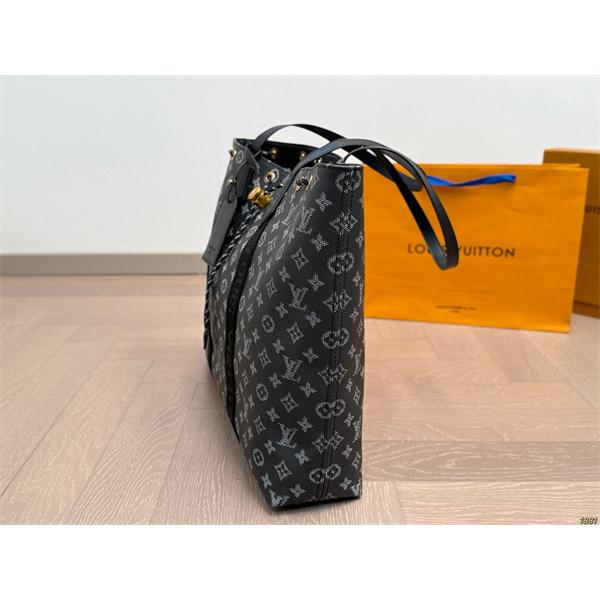 個性的なデザ 2025-26 ルイ ヴィトントートバッグコピー LOUIS VUITTON  激安(日本最大級)