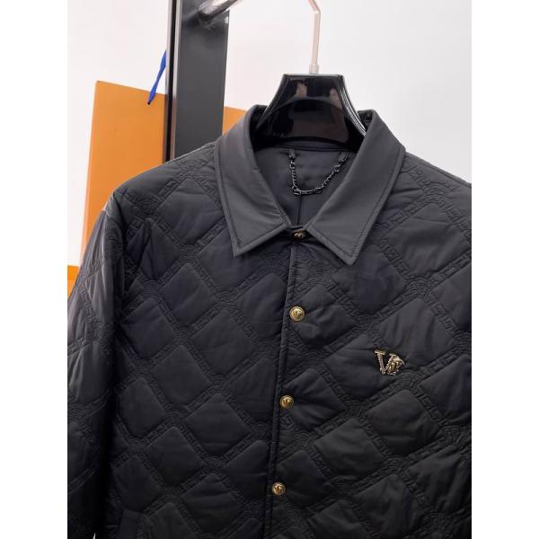 豊富なサイズ 2025ヴェルサーチ ジャケットコピー 激安(日本最大級)VERSACE