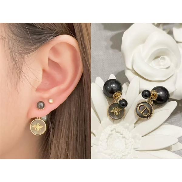 ディオールピアスコピー 2026秋冬の必需品 DIOR ナチュラルコーデに使いやすい 激安(日本最大級)